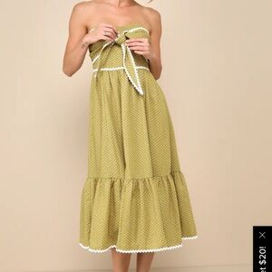 Delightful Design Light Green Polka Dot Midi Dress With Pockets